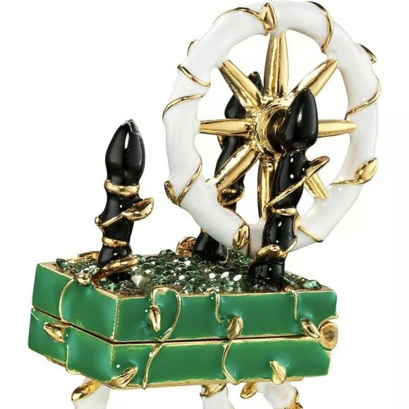 Estee Lauder x Disney Beautiful True Love's Kiss Perfume Compact - Picture 1 of 3